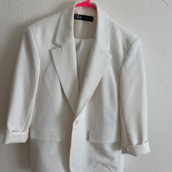 Zara Bermuda Shorts and Blazer - Picture 6 of 7